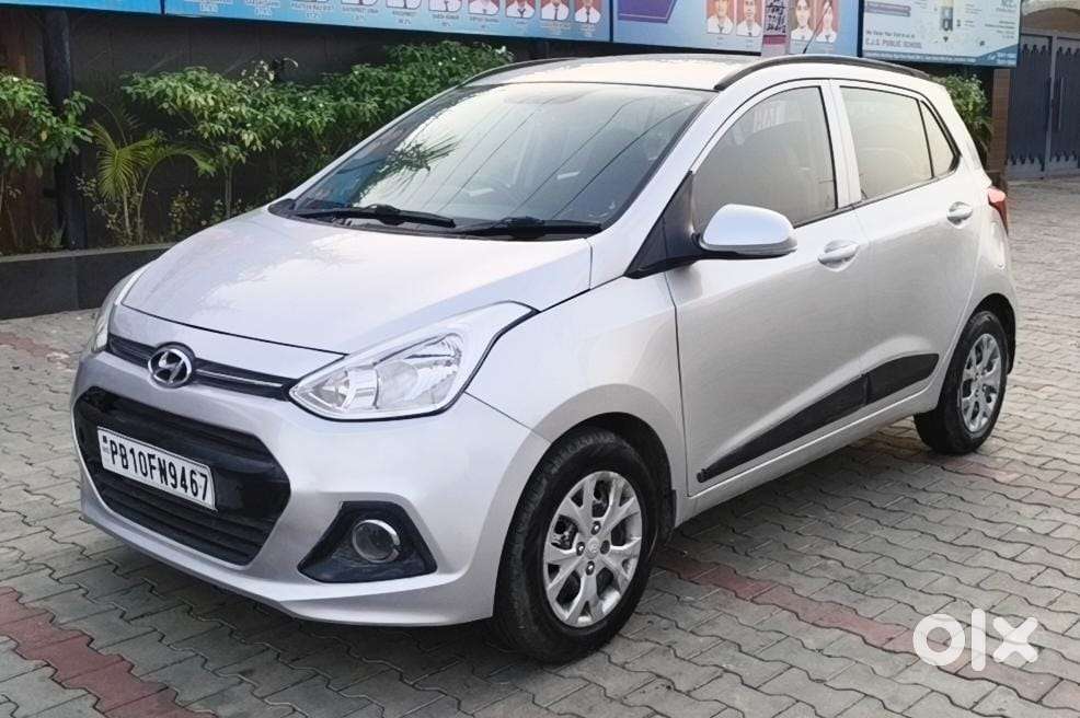 Hyundai Grand I10 1.2 Crdi Sportz Dual Tone, 2015, Diesel