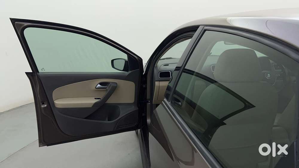 Volkswagen Vento 2010-2013 Petrol Highline At, 2020, Petrol