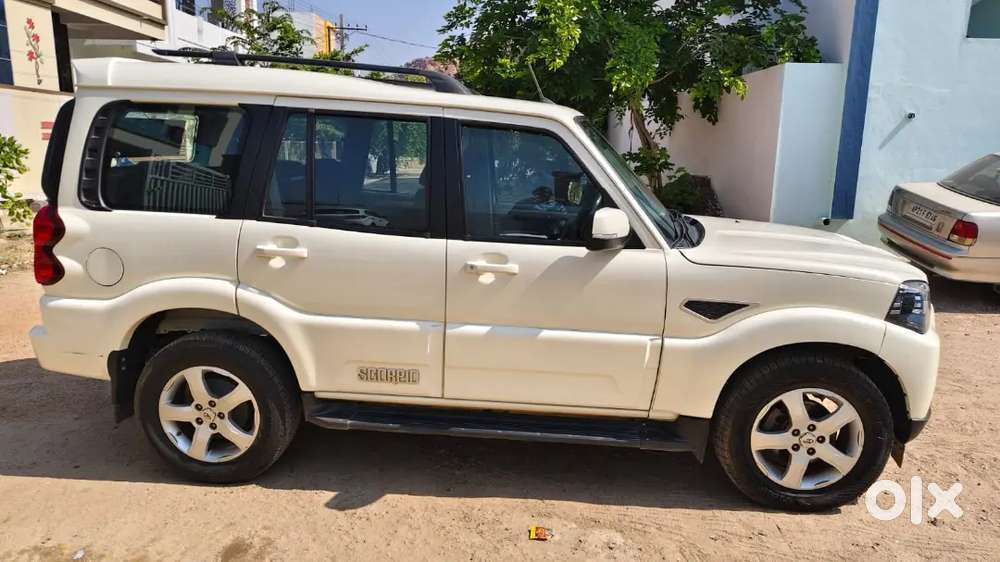 Mahindra Scorpio Classic 2021 Diesel 52400 Km Driven
