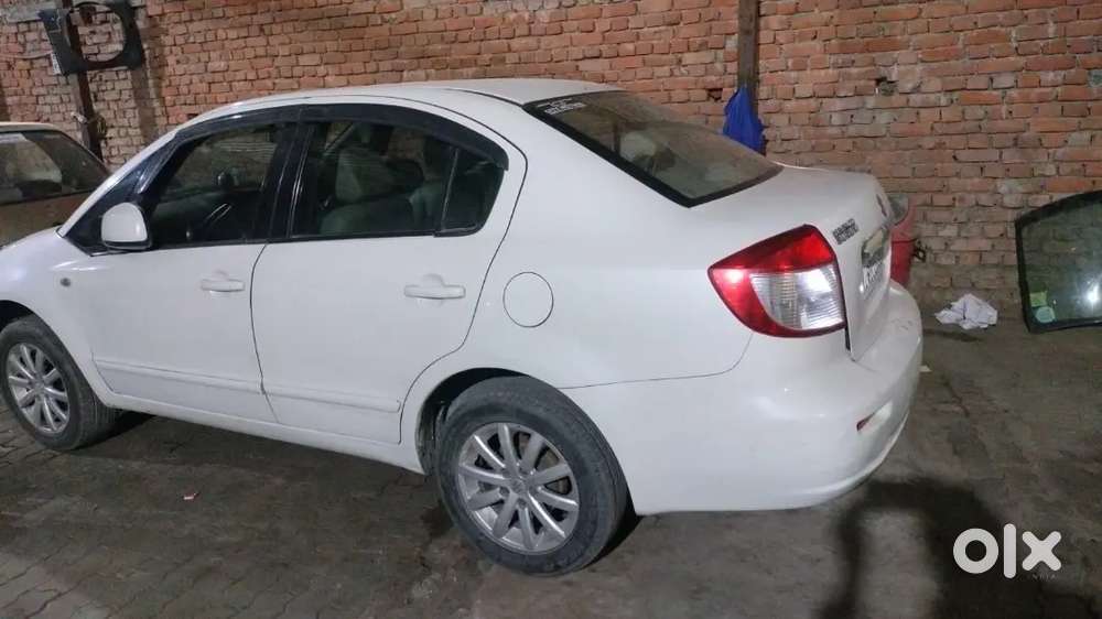 Maruti Suzuki Sx4 Zxi 2010 Petrol Automatic