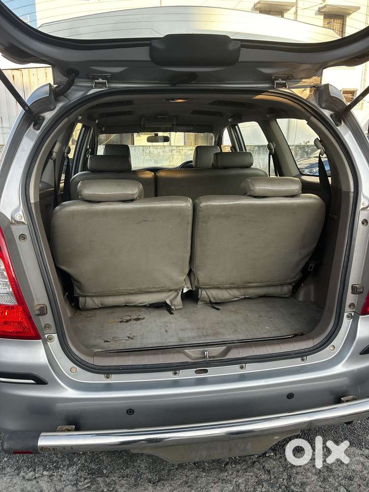 Toyota Innova 2.5 G (diesel) 8 Seater, 2015, Diesel