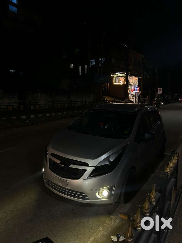 Chevrolet Beat Petrol 2014