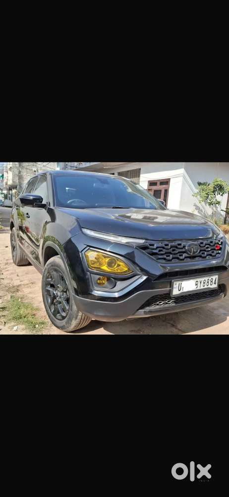 Tata Harrier Dark Edition
