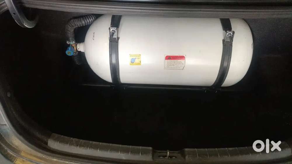 Hyundai Aura 2025 Cng & Hybrids 50000 Km Driven