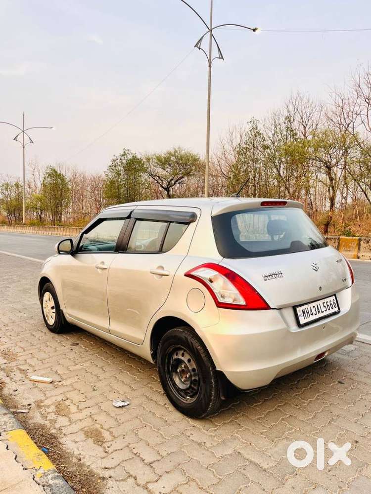 Maruti Suzuki Swift Vxi + Manual, 2012, Petrol