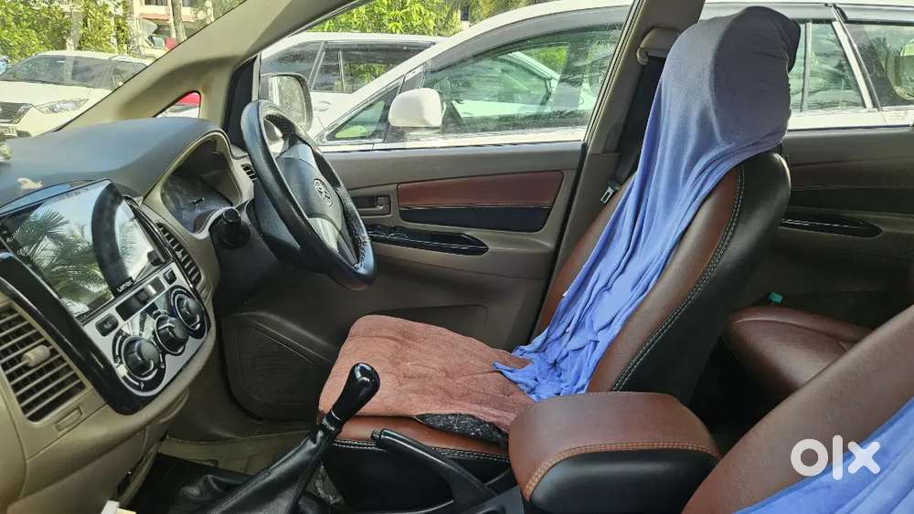 Toyota Innova 2015 Diesel Well Maintained