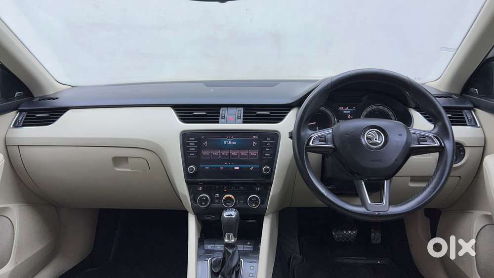 Skoda Octavia 2.0 L K Tsi At, 2018, Petrol