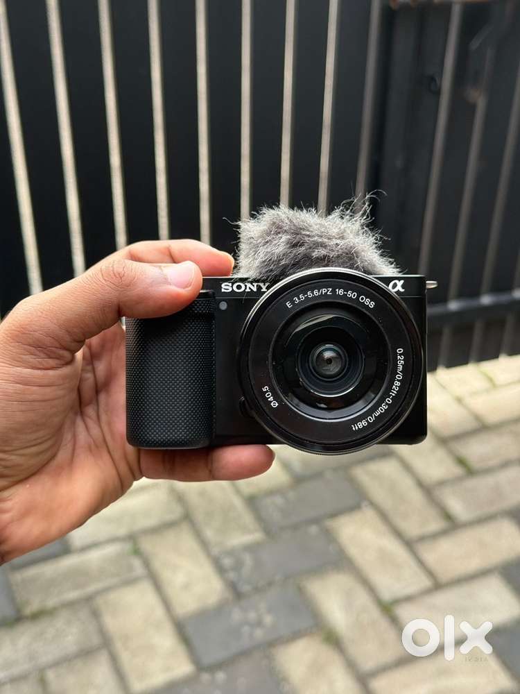 Sony ZV-E10 Mirrorless Camera + 16-50mm Lens  2yr Warranty Left