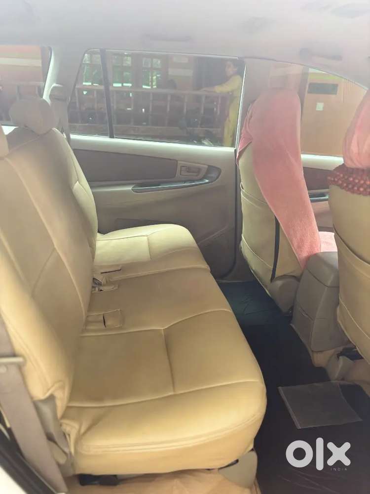 Toyota Innova 2012 2nd Owner