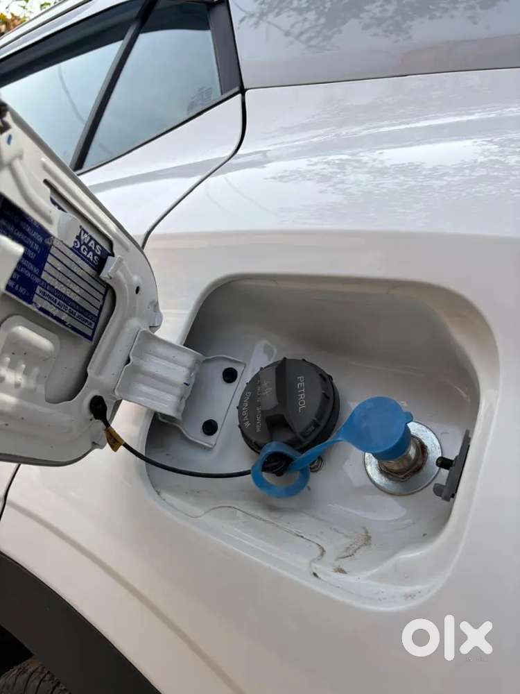 Hyundai Creta 2025 Cng + Petrol 10000 Km Driven