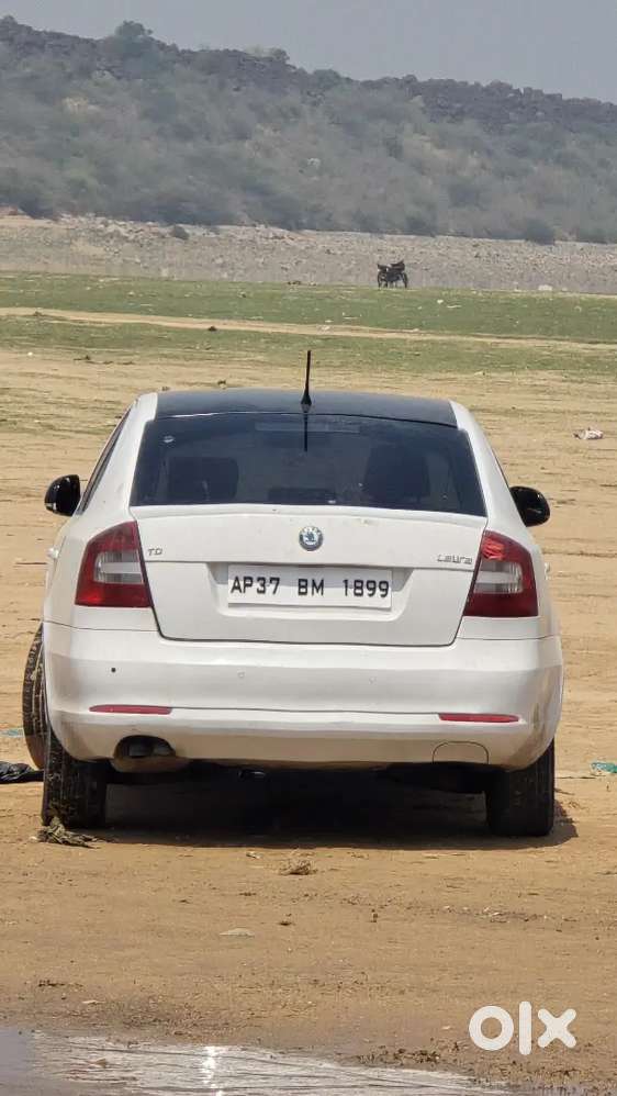 Skoda Laura Elegance 2012 Diesel Manual