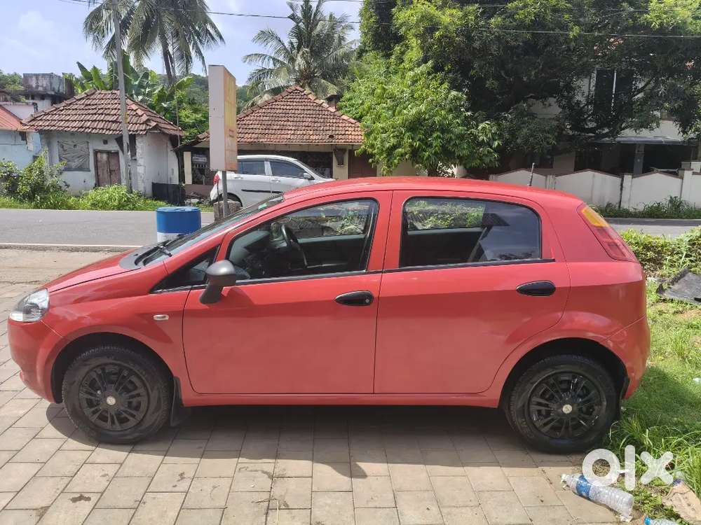 Fiat Grande Punto 2009 Petrol 89000 Km Driven