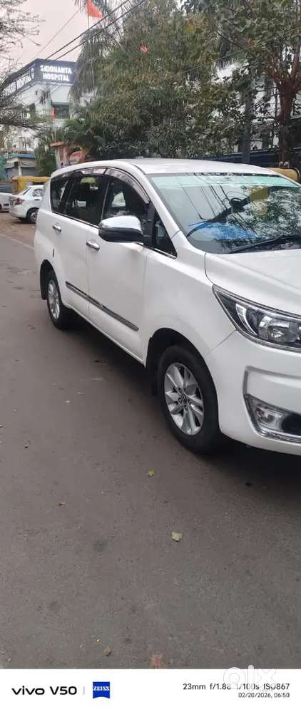 Innova Crysta 2017 Model 6+1