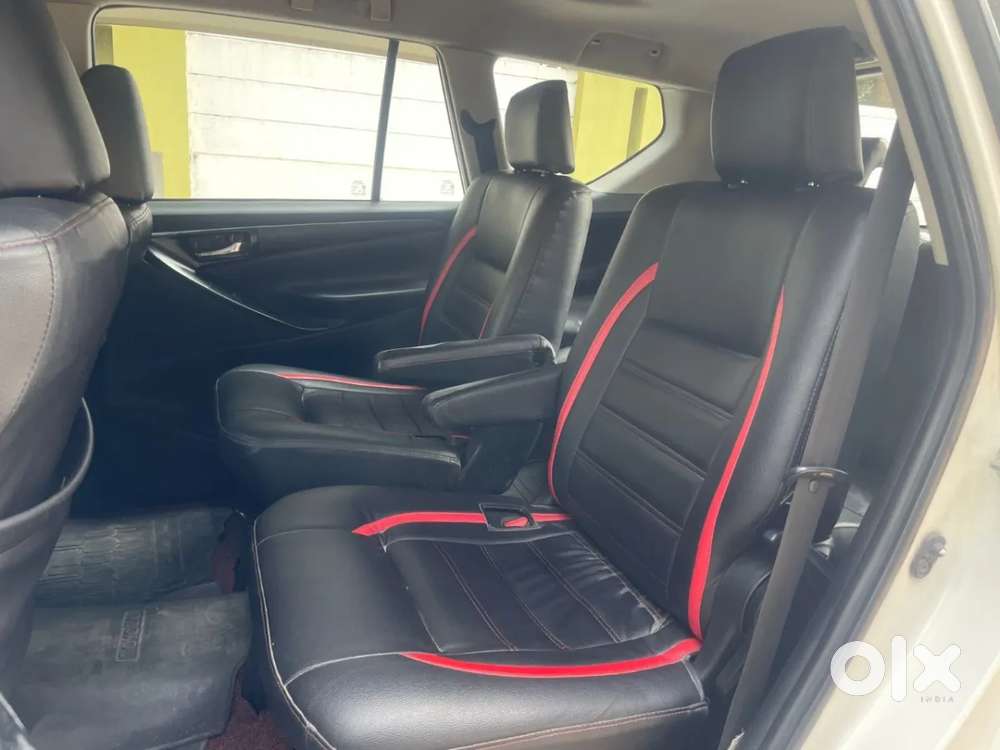 Toyota Innova Crysta 2.4 G Mt 7 Str, 2017, Diesel