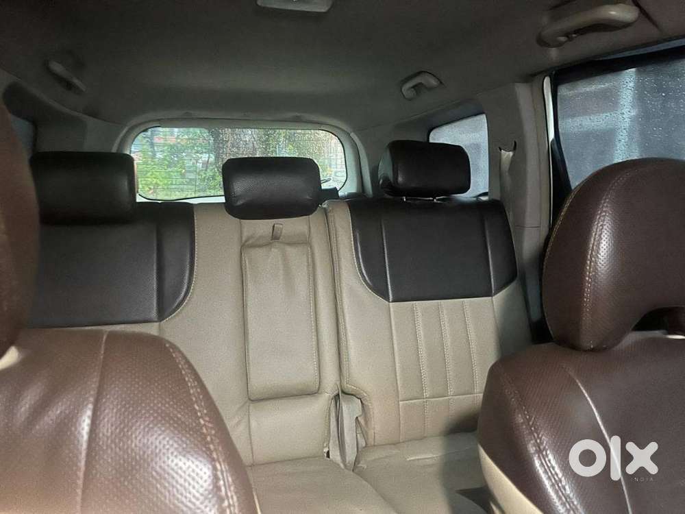 Mahindra Xuv500 2015 Diesel 130000 Km Driven
