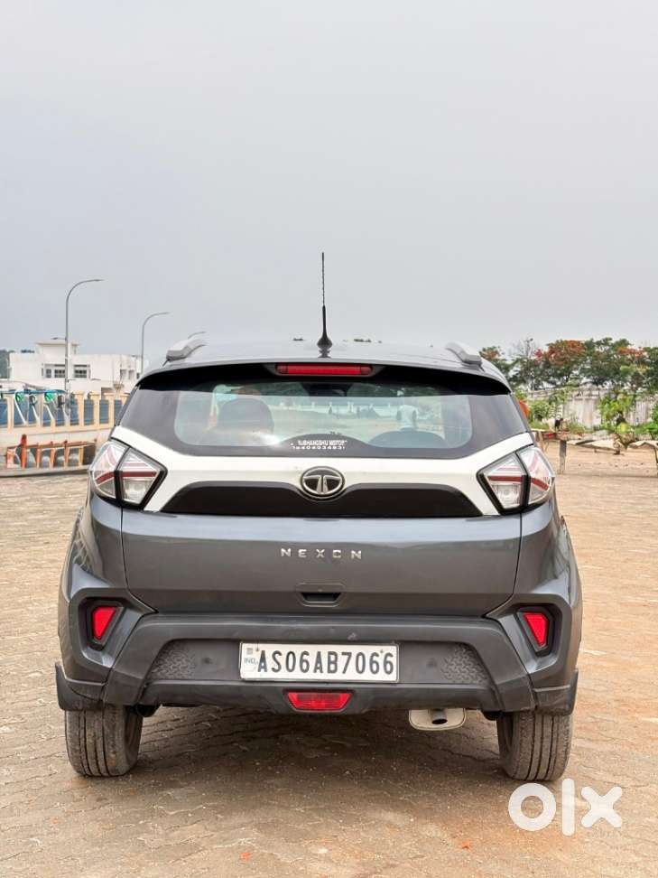 Tata Nexon 1.2 Revotron Xm (s), 2020, Petrol