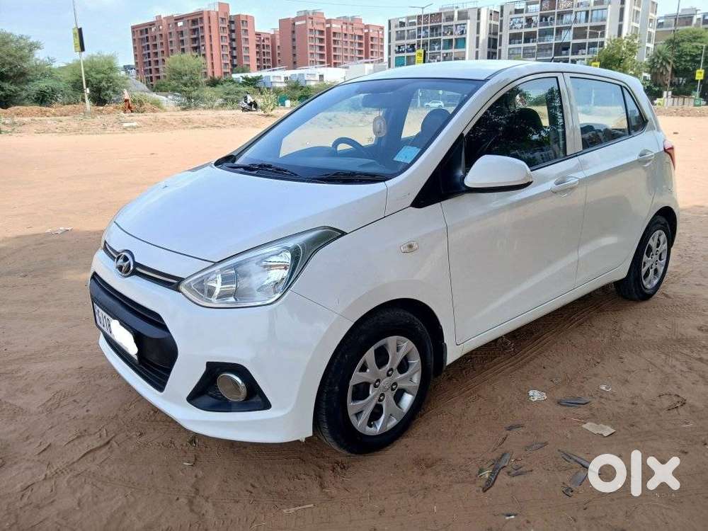 Hyundai Grand I10 Magna At, 2016, Petrol