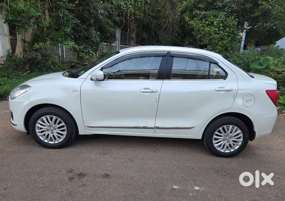 Maruti Suzuki Swift Dzire 1.2 Zxi Bsiv, 2018, Petrol