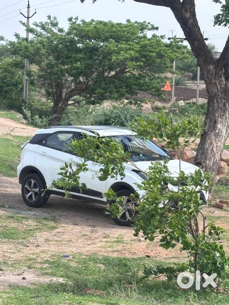 Tata Nexon Petrol 2023 in excellent condition for immediate sale