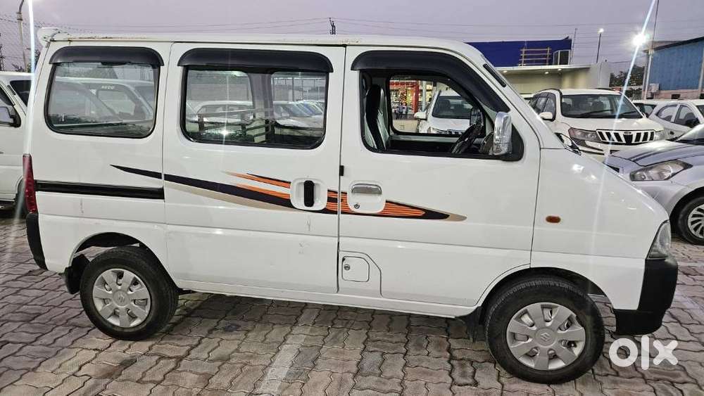 Maruti Suzuki Eeco 5 Str Ac (o), 2022, Petrol