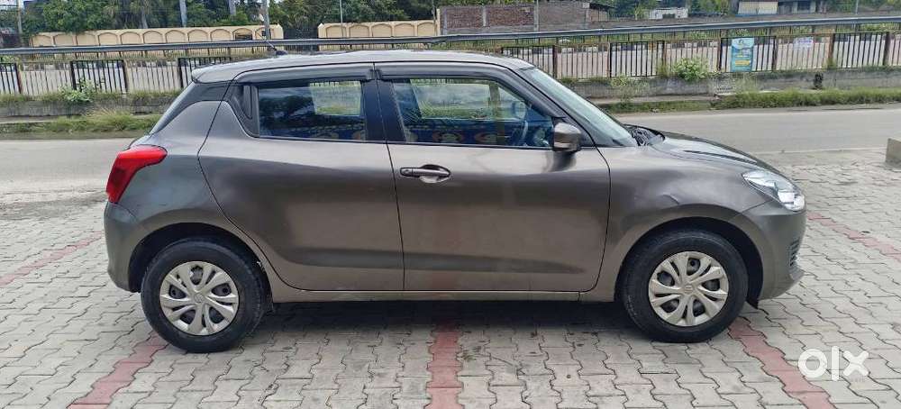 Maruti Suzuki Swift Vxi + Manual, 2019, Petrol