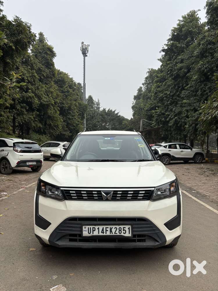Mahindra Xuv300 W6, 2023, Petrol