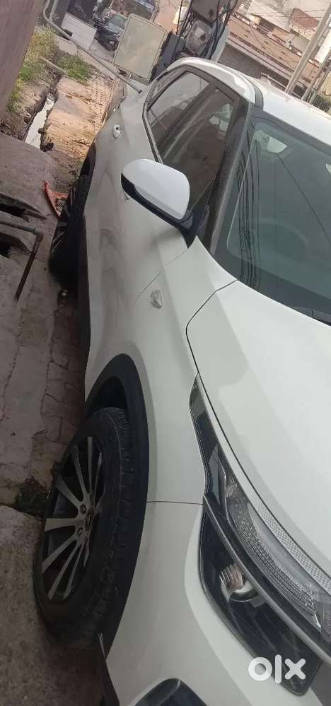 Kia Seltos 2023 Petrol Well Maintained
