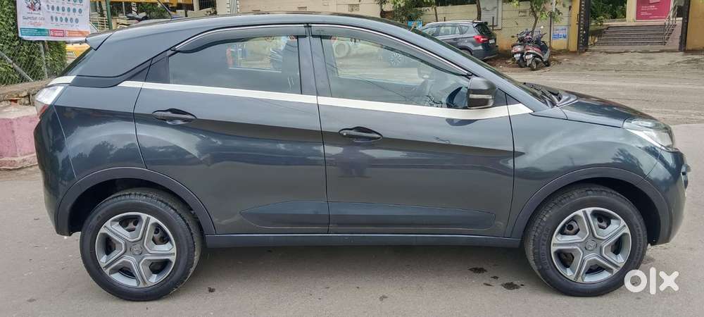 Tata Nexon 1.5 Revotorq Xm (s), 2018, Petrol