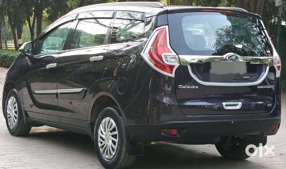 Mahindra Marazzo M6, 2019, Petrol