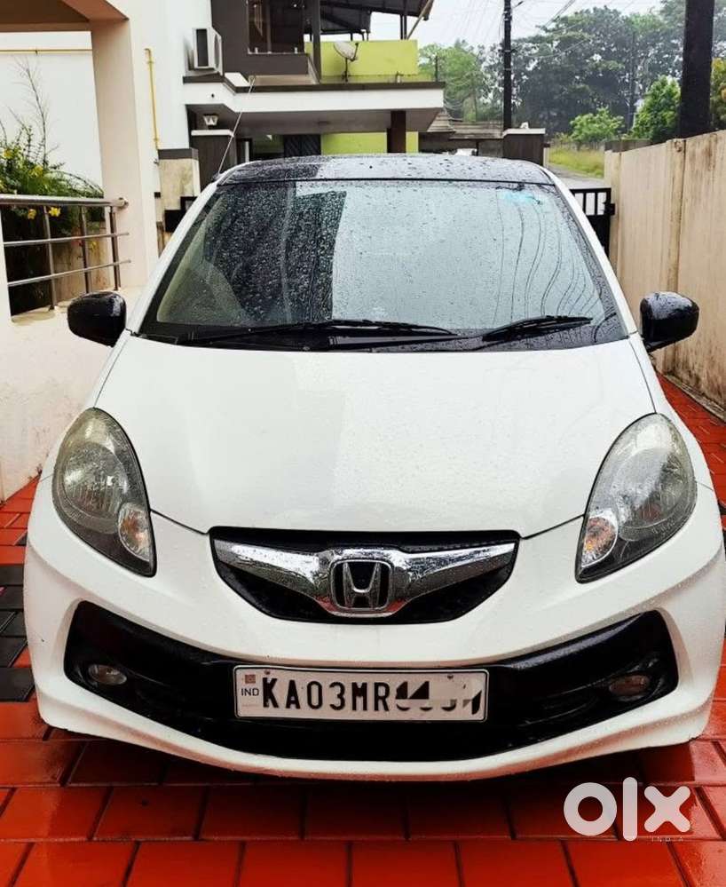 Honda Brio 2013 Year