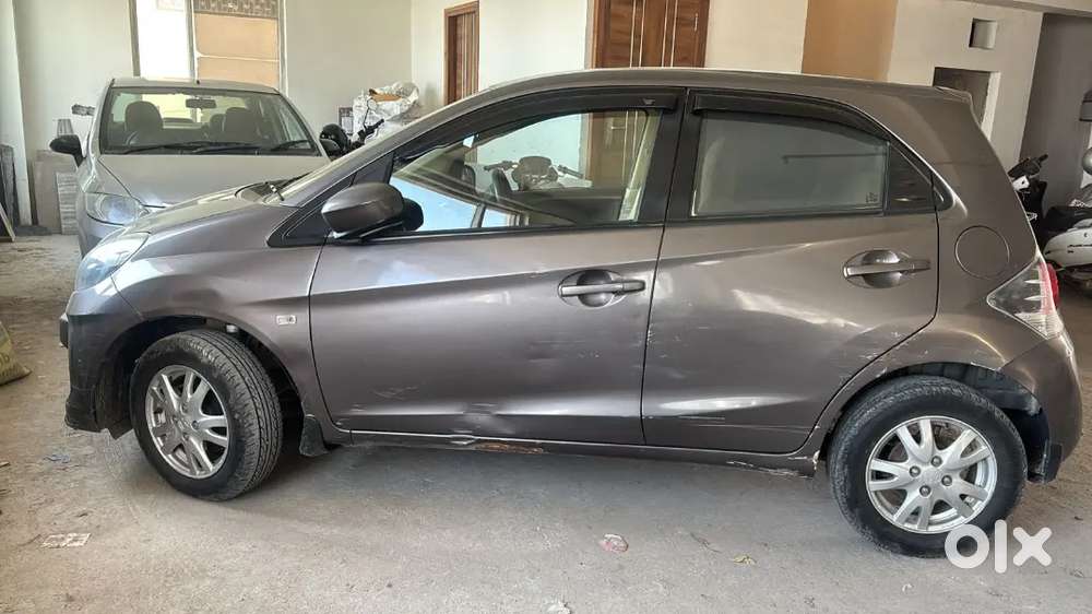 Honda Brio 2013 Petrol Well Maintained