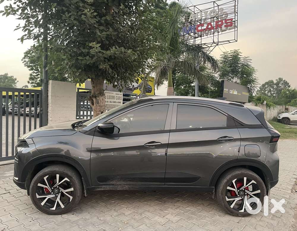 Tata Nexon Smart Plus S 1.2 Revotron Petrol 5 Mt, 2026, Cng & Hybrid..