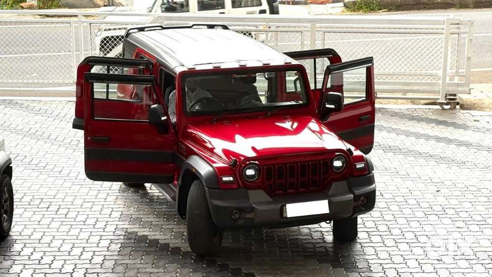 Mahindra Thar Roxx Ax3 L Diesel Mt 2wd, 2025