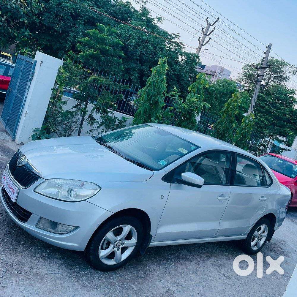 Skoda Rapid 2013-2016 1.6 Mpi At Elegance Plus, 2014, Petrol