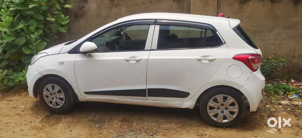 Hyundai Grand I10 2018 Petrol Well Maintained