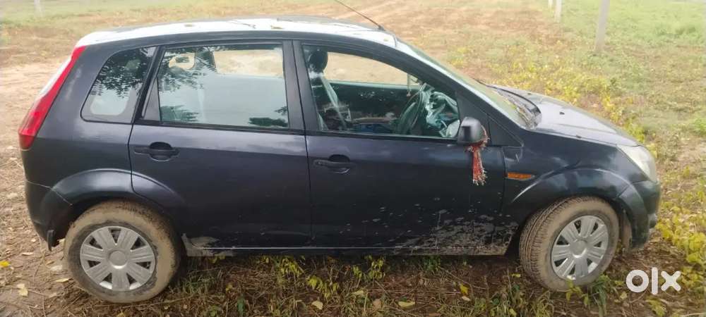 Ford Figo Petrol Exi 2012