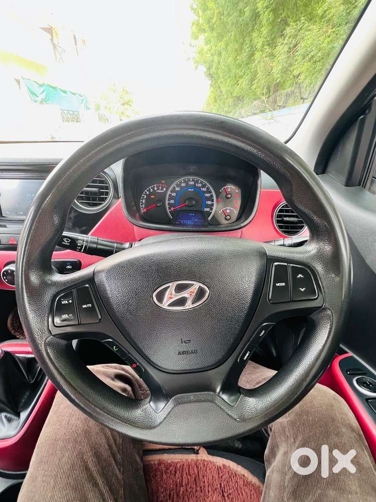 Hyundai Grand I10 Sportz Celebration Edition, 2016, Petrol