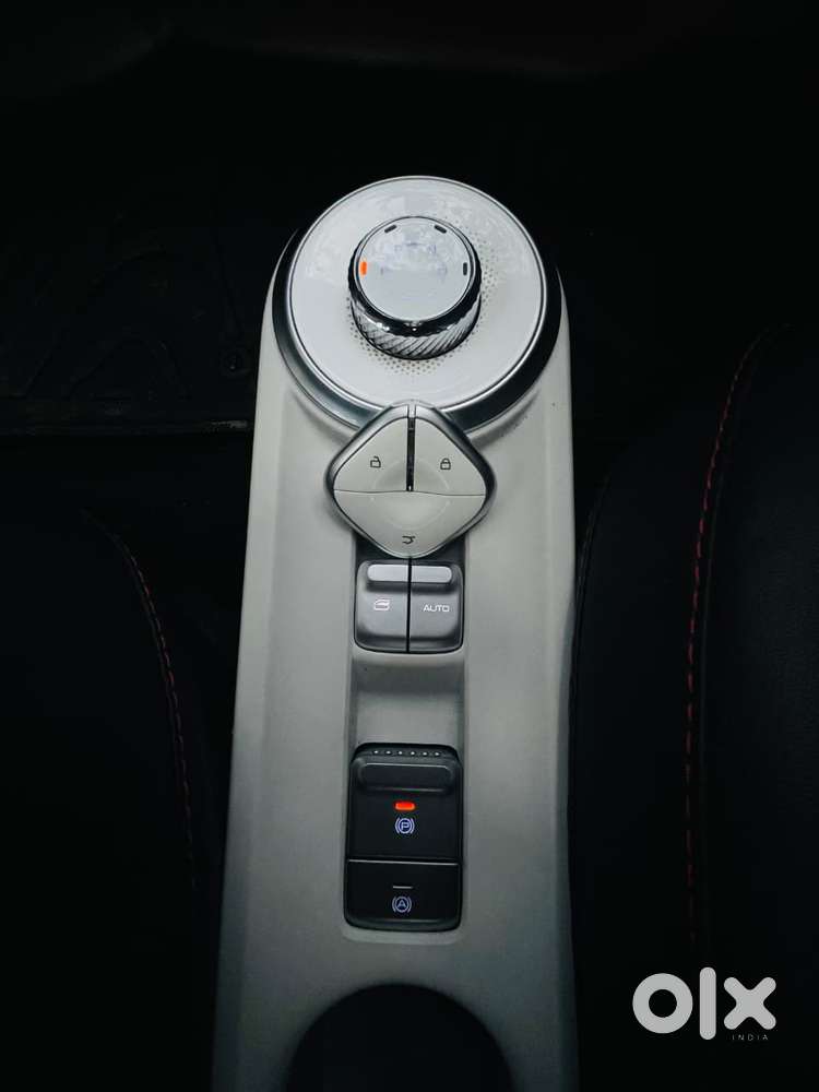 Mg Comet Ev Plush, 2025, Electric