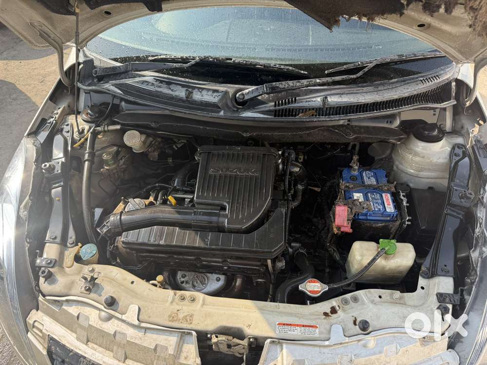 Maruti Suzuki Swift Vxi Optional, 2013, Petrol