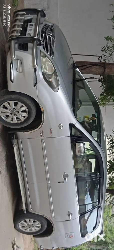 Toyota Innova 2009 Diesel 250000 Km Driven