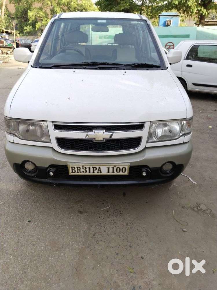 Chevrolet Tavera Neo Lt-l - 9 Seats Bsii, 2015, Diesel