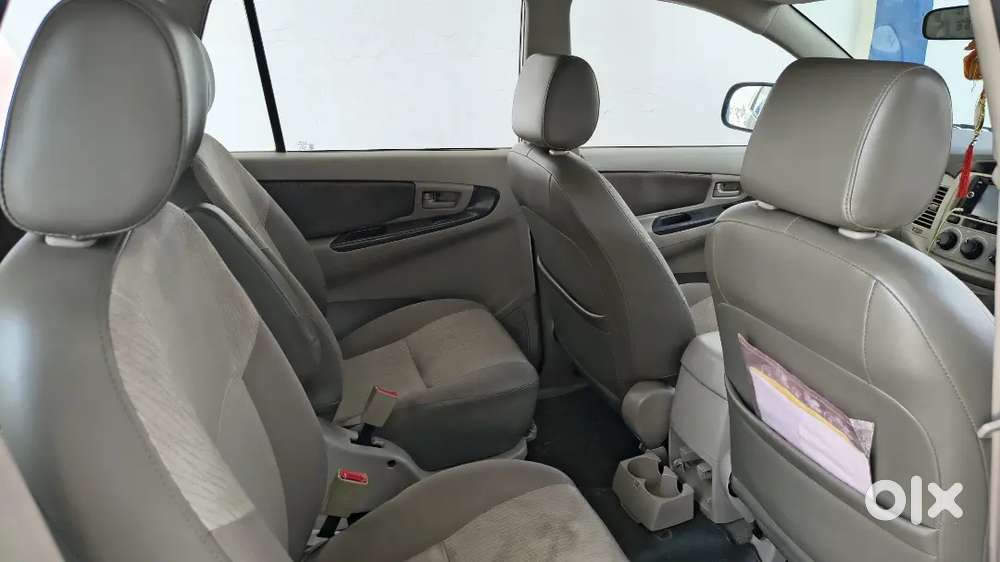 Toyota Innova 2014 Diesel Well Maintained