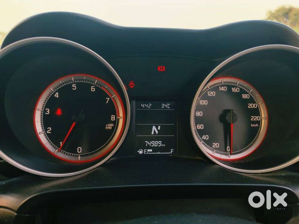 Maruti Suzuki Swift Amt Vxi, 2018, Petrol