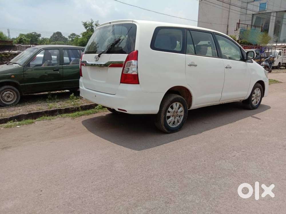 Toyota Innova 2.0 G (petrol) 8 Seater Bs Iv, 2009, Diesel