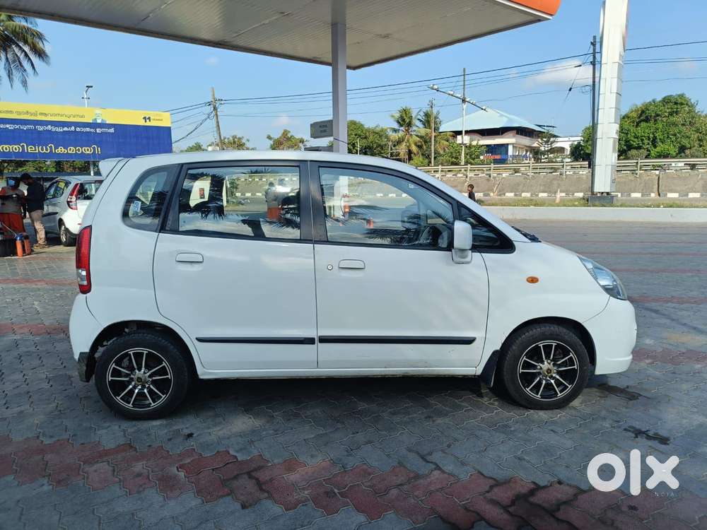 Maruti Suzuki Estilo Vxi, 2012, Petrol