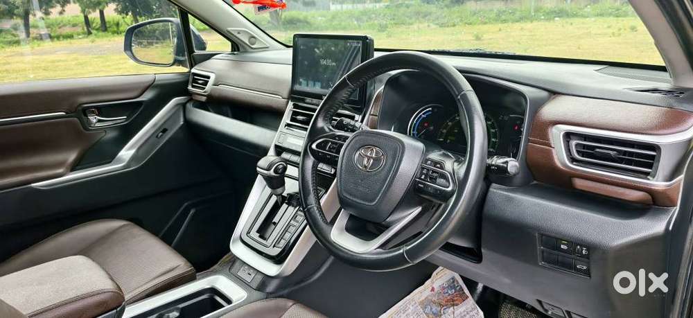 Toyota Innova Hycross Zx(o), 2026, Electric