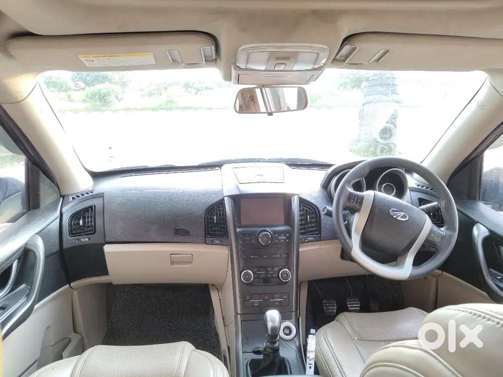 Mahindra Xuv500 W10 Original Running With History Available Sunroof
