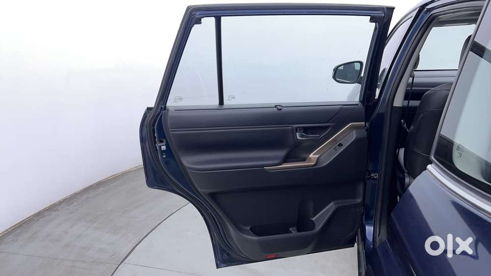 Maruti Suzuki Invicto Alpha Plus 7str, 2023