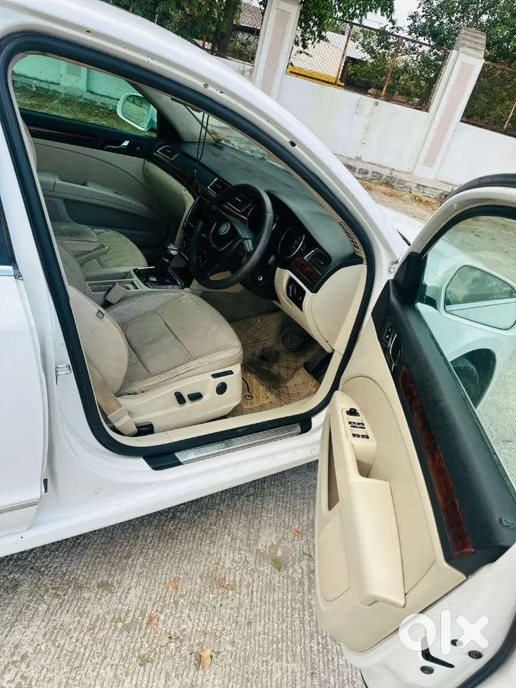 Skoda Superb 2011 Diesel Well Maintained
