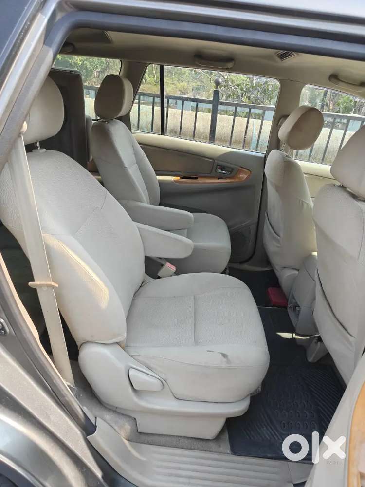 Toyota Innova 2009 Diesel Well Maintained Smooth Engine With No Sound